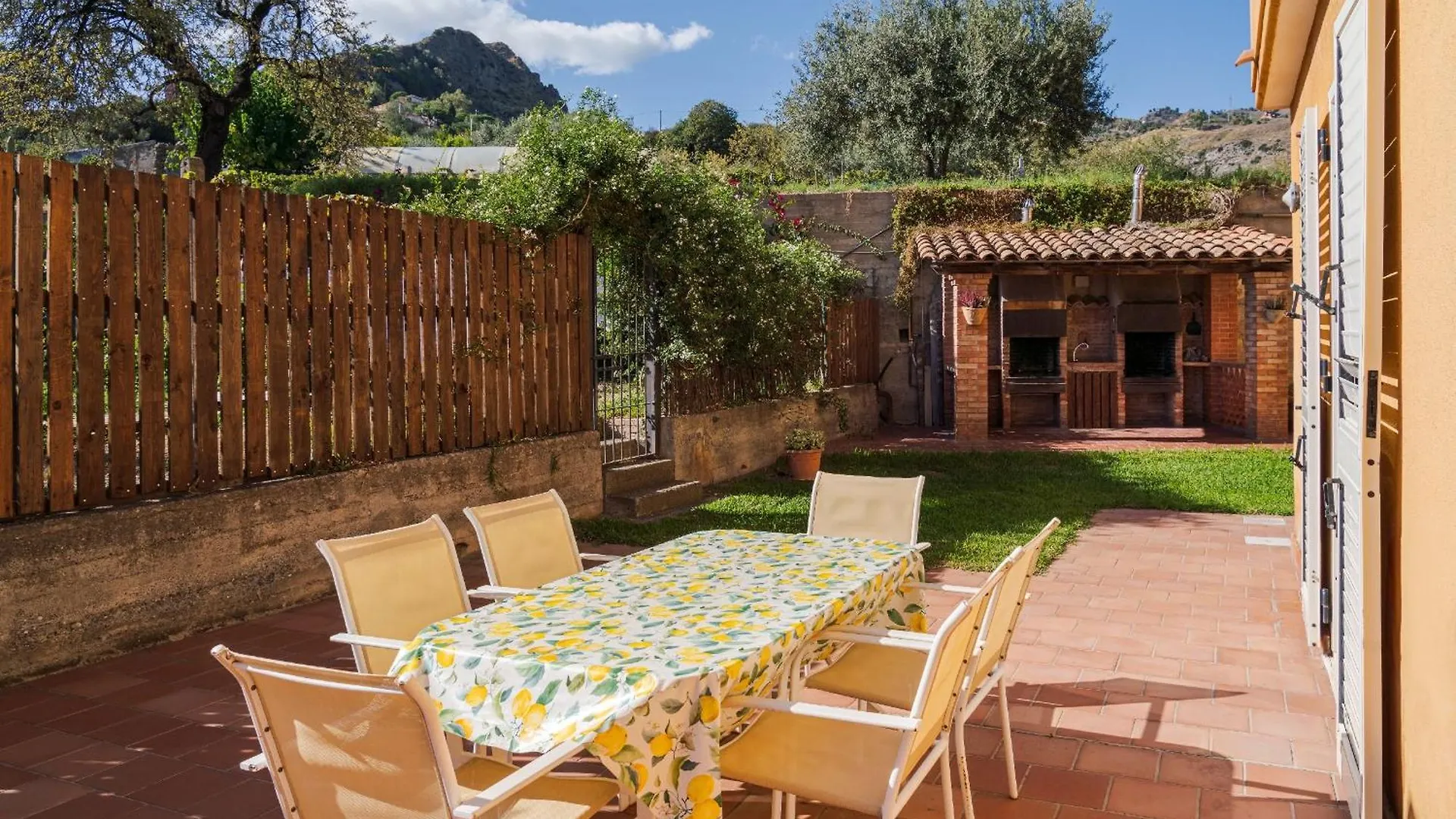 Apartament The Lemon Tree Taormina